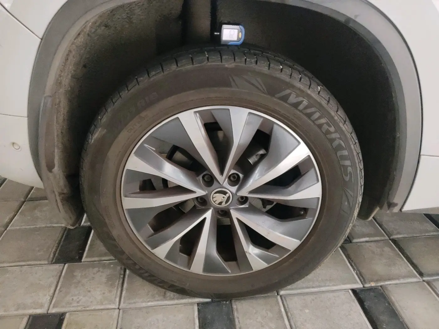 2023 Skoda Kodiaq SPORTLINE, Petrol, Automatic, 22,116 km, tyre