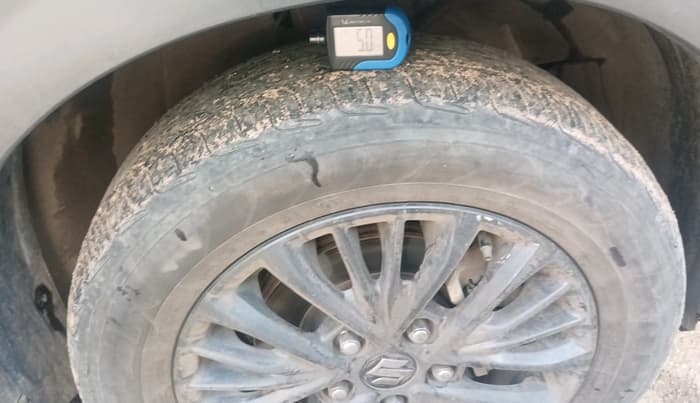 2020 Maruti XL6 ZETA AT, Petrol, Automatic, 1,75,071 km, tyre