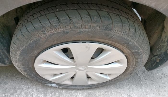 2018 Maruti Ertiga VXI AT, Petrol, Automatic, 21,758 km, tyre