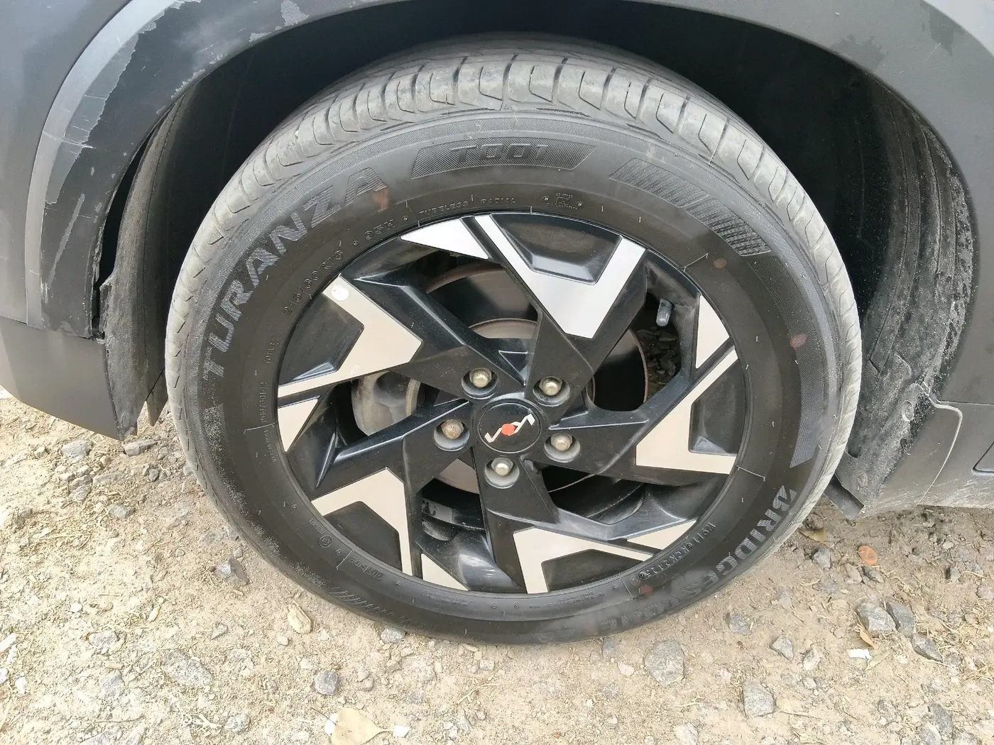 2022 KIA SONET X LINE 1.0 DCT, Petrol, Automatic, 77,067 km, tyre