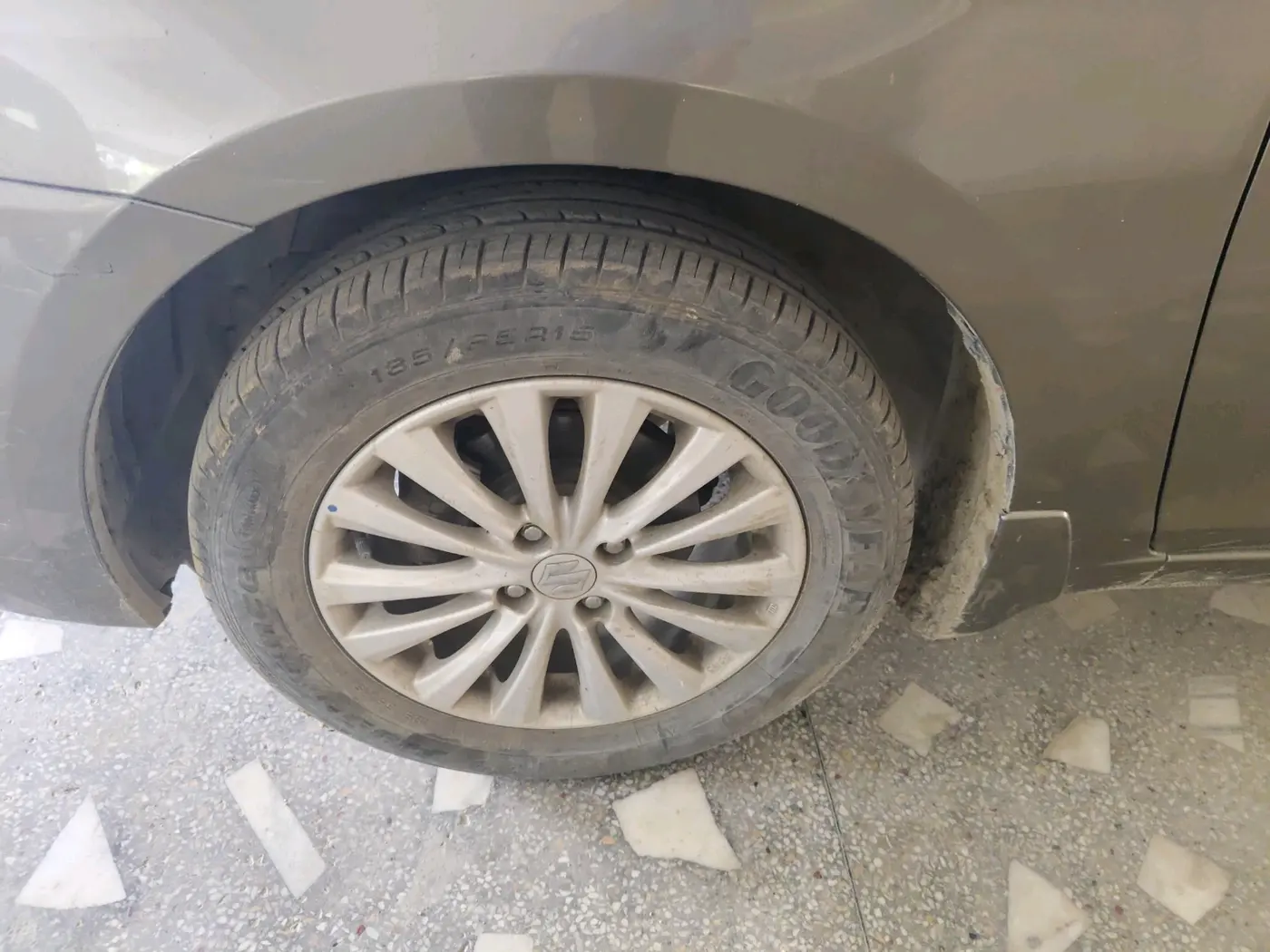 2019 Maruti Ciaz DELTA 1.5 SHVS MT PETROL, Petrol, Manual, 15,600 km, tyre