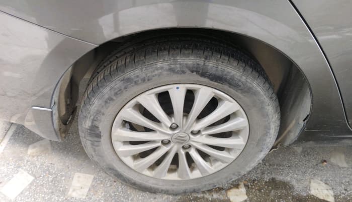2019 Maruti Ciaz DELTA 1.5 SHVS MT PETROL, Petrol, Manual, 15,397 km, tyre
