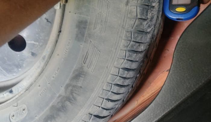 2014 Maruti Swift Dzire VXI, Petrol, Manual, 28,819 km, tyre