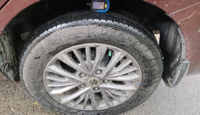 2021 Maruti Ertiga VXI AT SHVS, Petrol, Automatic, 79,562 km, tyre