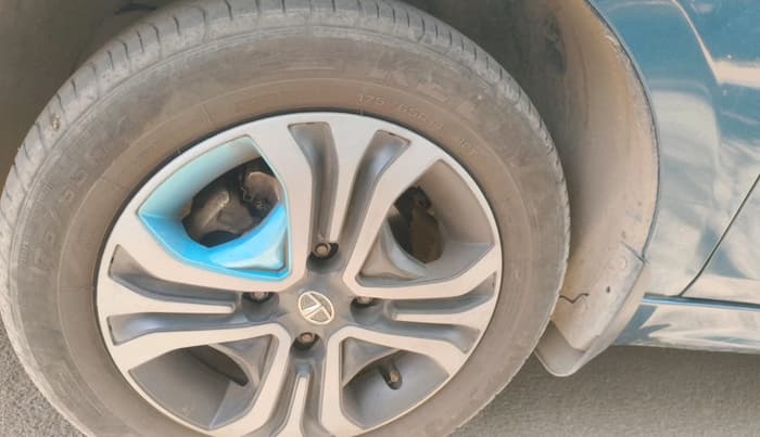 2022 Tata TIGOR EV XZ PLUS, Electric, Automatic, 86,692 km, tyre