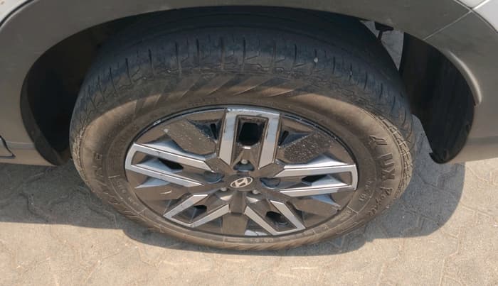 2022 Hyundai VENUE S PLUS 1.5 CRDI, Diesel, Manual, 1,49,284 km, tyre