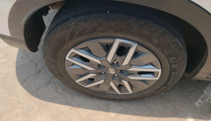 2022 Hyundai VENUE S PLUS 1.5 CRDI, Diesel, Manual, 1,49,284 km, tyre