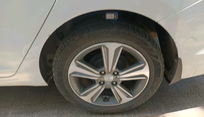 2019 Hyundai Verna 1.6 VTVT SX (O) AT, Petrol, Automatic, 89,038 km, tyre