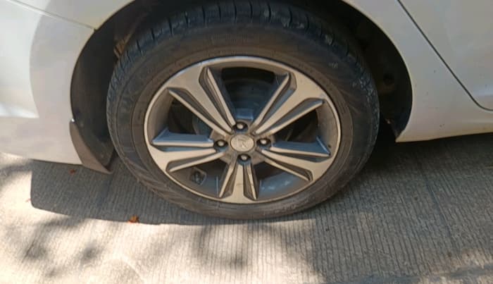 2019 Hyundai Verna 1.6 VTVT SX (O) AT, Petrol, Automatic, 89,038 km, tyre