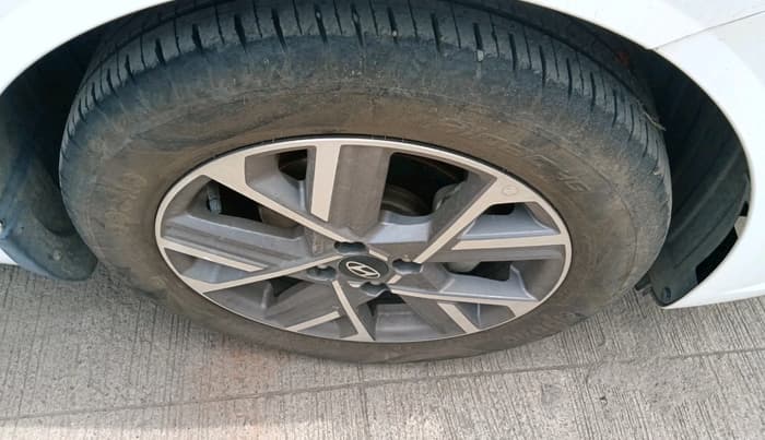 2023 Hyundai Verna SX 1.5 l MPI, Petrol, Manual, 9,149 km, tyre
