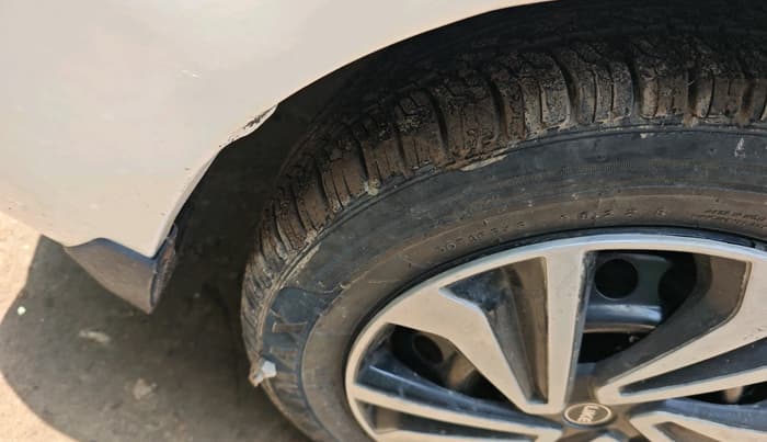 2014 Honda Amaze 1.5L I-DTEC S, Diesel, Manual, 71,989 km, tyre