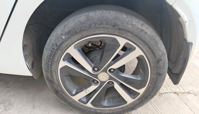 2021 Tata ALTROZ XZ DIESEL, Diesel, Manual, 57,901 km, tyre