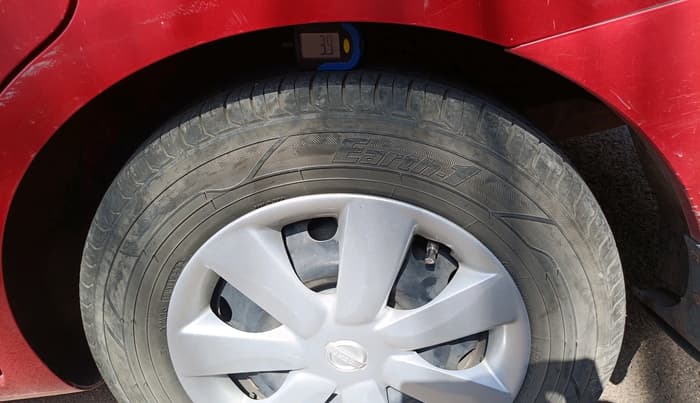 2013 Nissan Sunny XL DIESEL, Diesel, Manual, 66,941 km, tyre