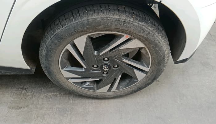 2021 Hyundai NEW I20 Asta 1.0 GDI Turbo IMT, Petrol, Manual, 24,878 km, tyre