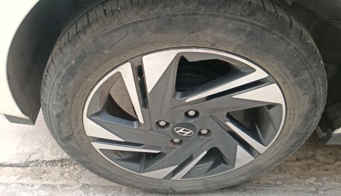 2021 Hyundai NEW I20 Asta 1.0 GDI Turbo IMT, Petrol, Manual, 24,878 km, tyre
