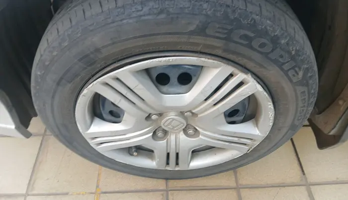 2012 Honda City 1.5L I-VTEC E MT, Petrol, Manual, 1,01,790 km, tyre