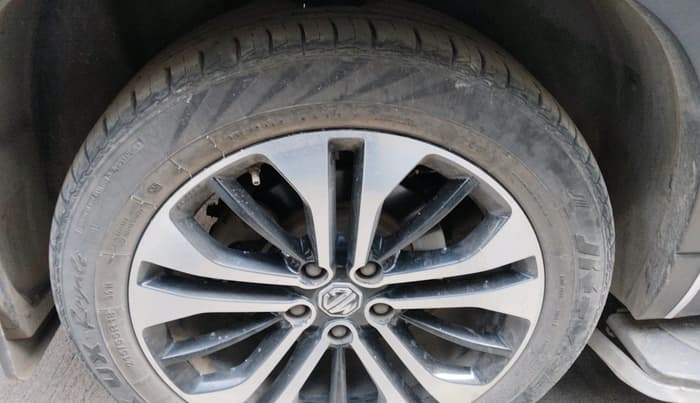 2021 MG HECTOR SHARP 1.5 PETROL CVT, Petrol, Automatic, 92,415 km, tyre