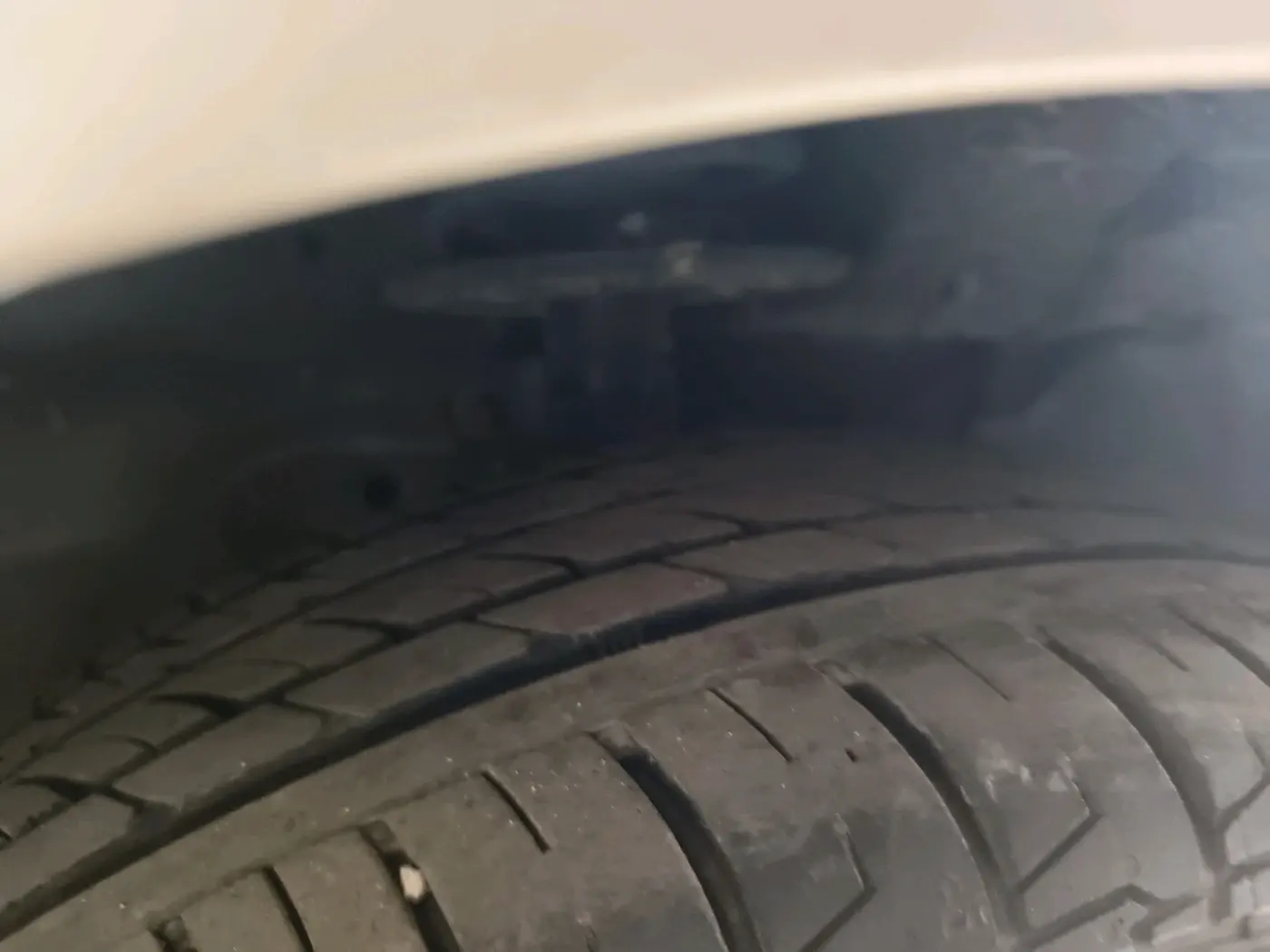 2016 Maruti Ciaz ZXI+ AT, Petrol, Automatic, 70,961 km, tyre