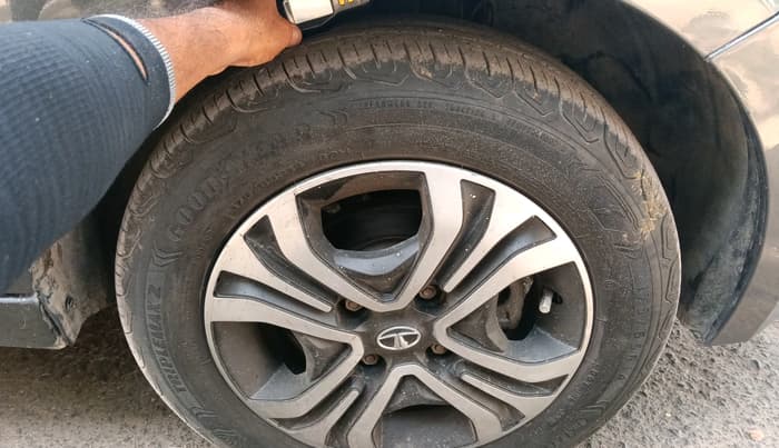 2023 Tata Tiago XZ PLUS CNG, CNG, Manual, 41,530 km, tyre