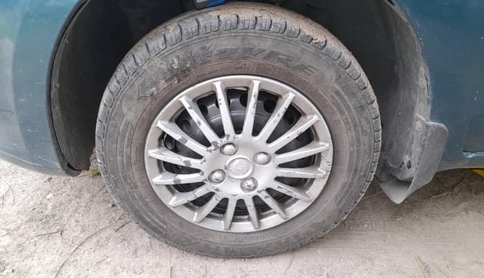 2018 Nissan Micra Active XV, Petrol, Manual, 71,849 km, tyre