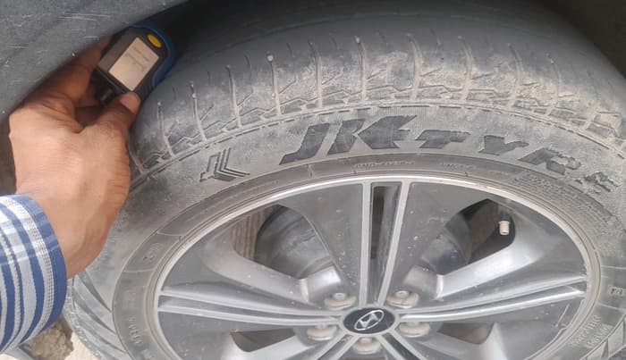 2017 Hyundai Creta SX PLUS AT 1.6 DIESEL, Diesel, Automatic, 81,034 km, tyre