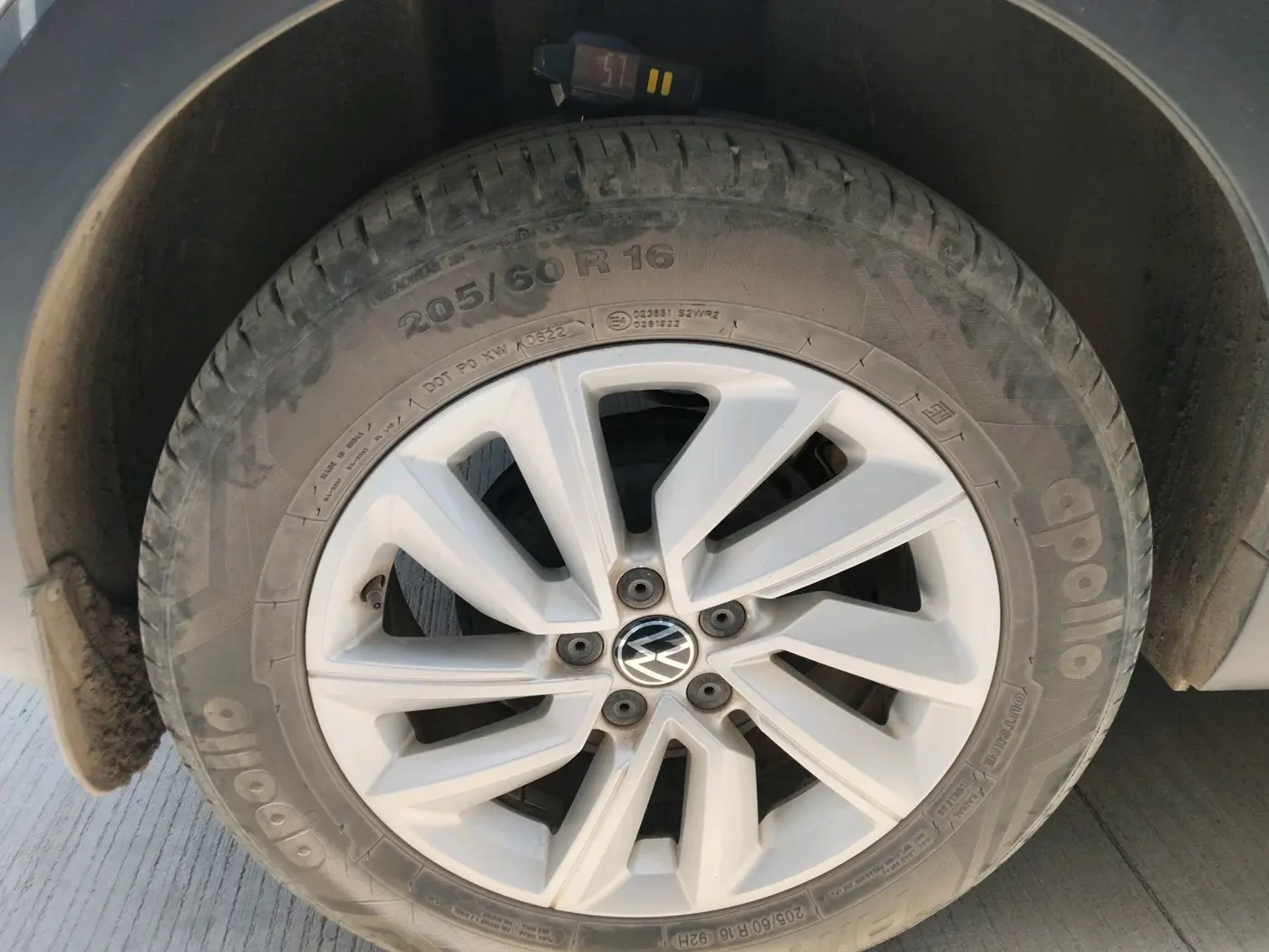 2022 Volkswagen TAIGUN HIGHLINE 1.0 TSI AT, Petrol, Automatic, 30,198 km, tyre