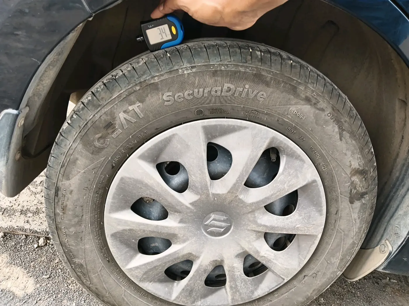 2025 Maruti Dzire VXi CNG, CNG, Manual, 11,510 km, tyre