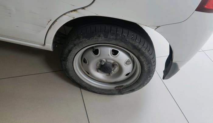 2013 Maruti Alto K10 LXI, CNG, Manual, 80,497 km, tyre