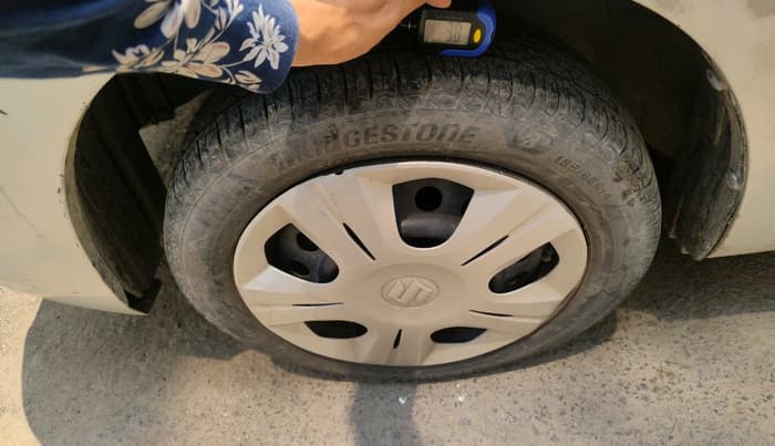 2013 Maruti Wagon R 1.0 VXI, CNG, Manual, 1,49,991 km, tyre