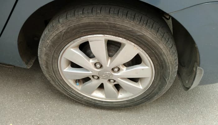 2014 Hyundai Xcent S (O) 1.2, Petrol, Manual, 38,736 km, tyre
