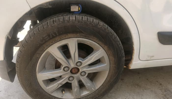 2013 Maruti Wagon R Stingray VXI, Petrol, Manual, 70,578 km, tyre