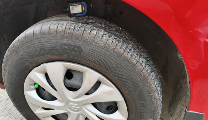 2015 Maruti Swift VXI, Petrol, Manual, 1,89,696 km, tyre