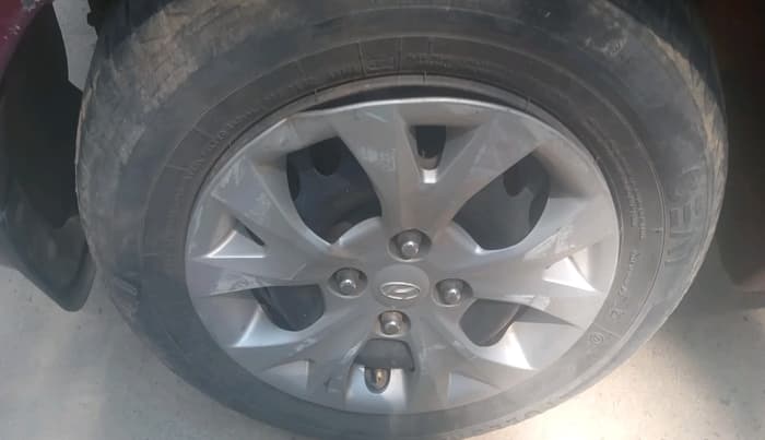 2014 Hyundai Grand i10 SPORTZ 1.2 KAPPA VTVT, CNG, Manual, 69,698 km, tyre