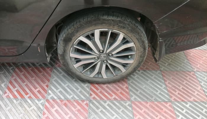2017 Honda City 1.5L I-DTEC VX, Diesel, Manual, 1,78,695 km, tyre