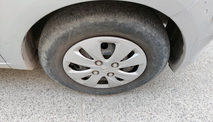 2011 Hyundai i10 SPORTZ 1.2, Petrol, Manual, 67,771 km, tyre