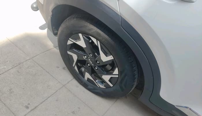 2024 KIA SONET GTX PLUS 1.5 DIESEL AT, Diesel, Automatic, 18,340 km, tyre