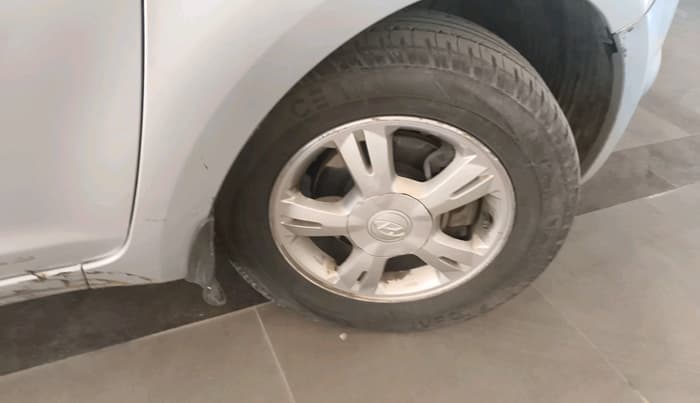 2011 Hyundai i20 ASTA 1.4 CRDI, Diesel, Manual, 1,21,497 km, tyre