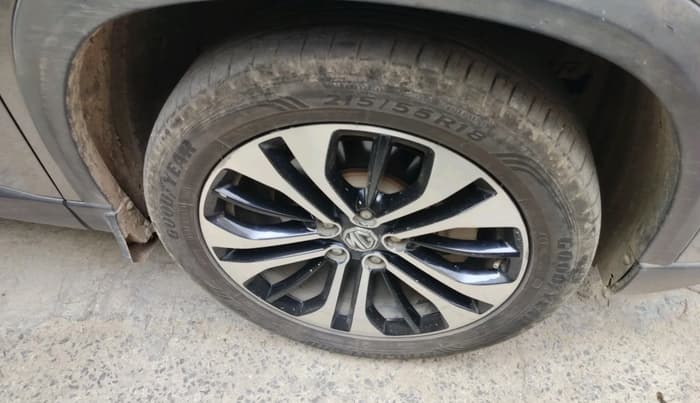 2022 MG HECTOR SHARP 1.5 PETROL CVT, Petrol, Automatic, 72,575 km, tyre