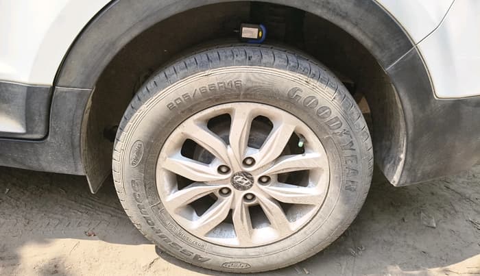2019 Hyundai Creta SX 1.6 PETROL, Petrol, Manual, 38,096 km, tyre