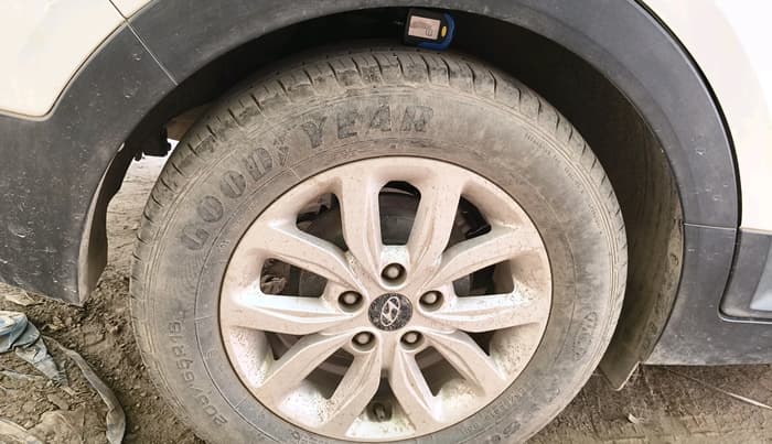 2019 Hyundai Creta SX 1.6 PETROL, Petrol, Manual, 38,096 km, tyre