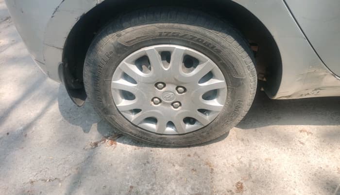 2009 Hyundai i20 MAGNA 1.2, Petrol, Manual, 77,283 km, tyre