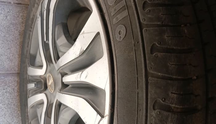 2019 Tata Tiago XZA PETROL, Petrol, Automatic, 37,699 km, tyre