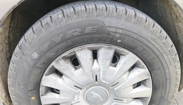 2013 Chevrolet Sail 1.2 LS, CNG, Manual, 1,02,764 km, tyre