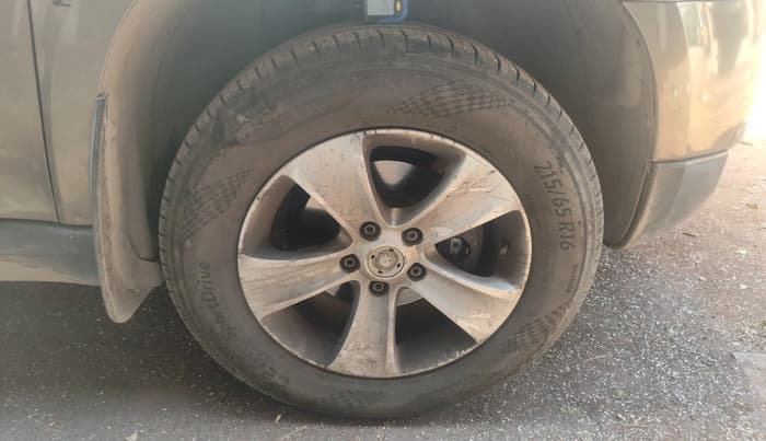 2012 Skoda Yeti AMBIENTE, Diesel, Manual, 81,074 km, tyre