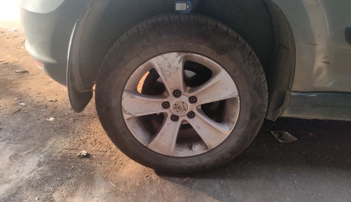 2012 Skoda Yeti AMBIENTE, Diesel, Manual, 81,074 km, tyre