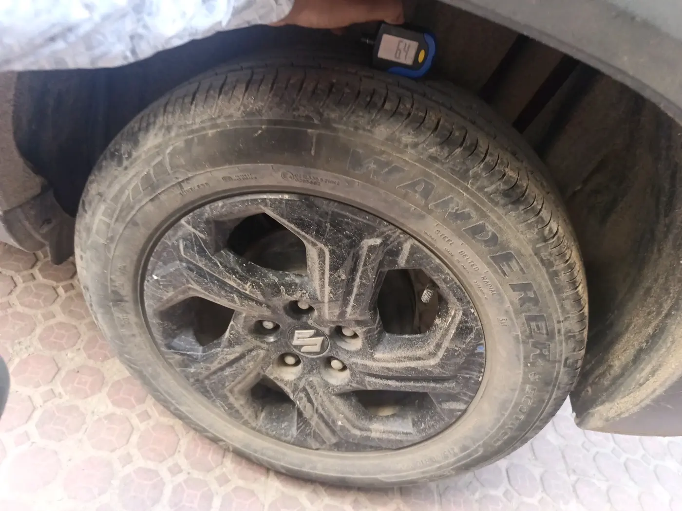 2023 Maruti BREZZA ZXI SMART HYBRID , Petrol, Manual, 19,889 km, tyre