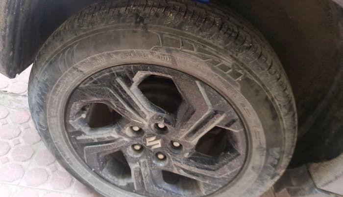 2023 Maruti BREZZA ZXI SMART HYBRID , Petrol, Manual, 19,889 km, tyre