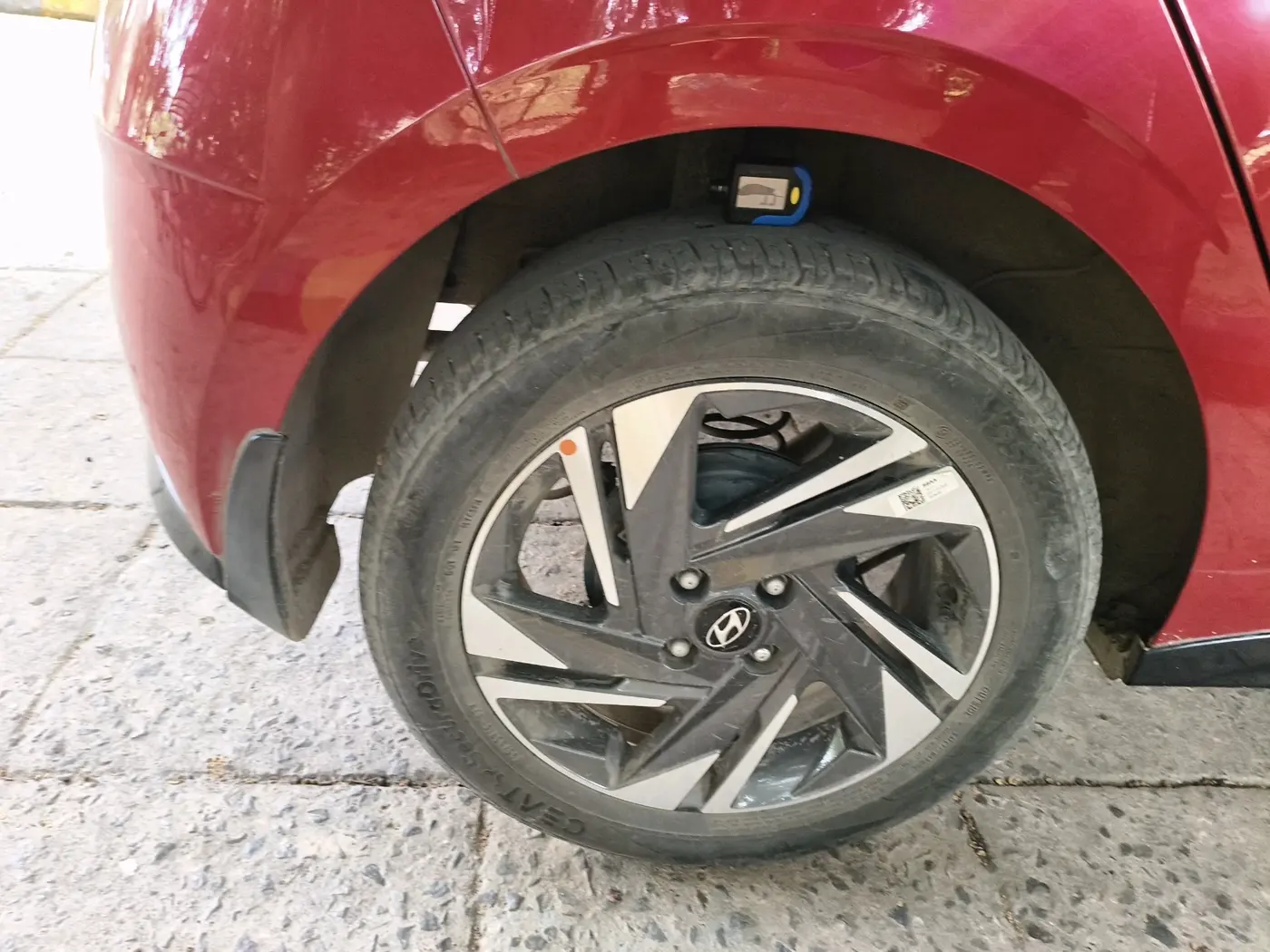 2021 Hyundai NEW I20 ASTA 1.2 AT, Petrol, Automatic, 38,026 km, tyre