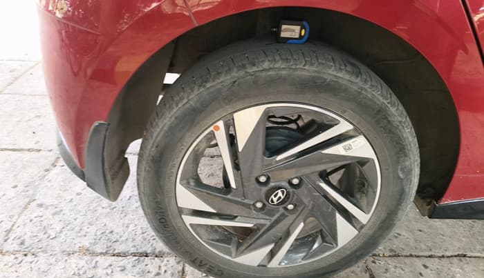 2021 Hyundai NEW I20 ASTA 1.2 AT, Petrol, Automatic, 38,026 km, tyre