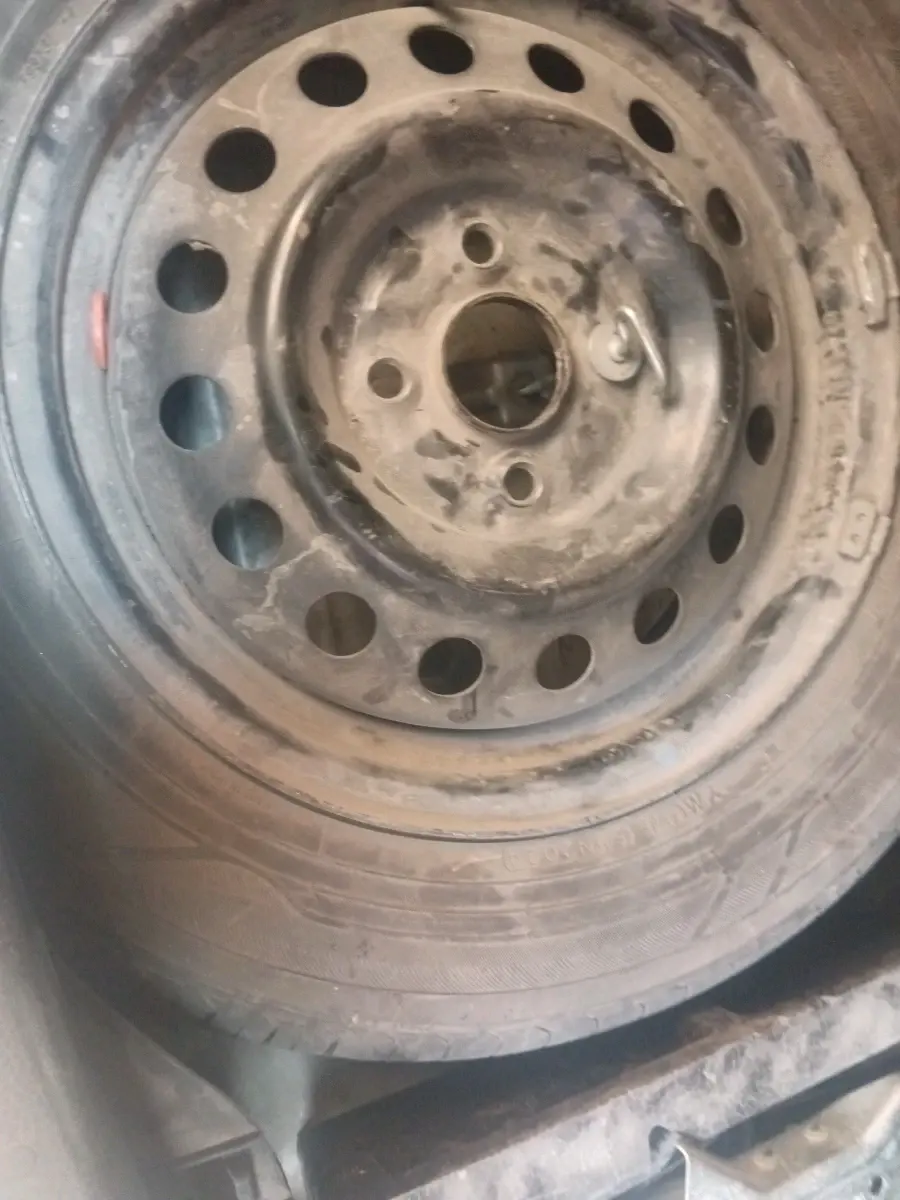 2018 Maruti Wagon R 1.0 VXI, Petrol, Manual, 51,150 km, tyre
